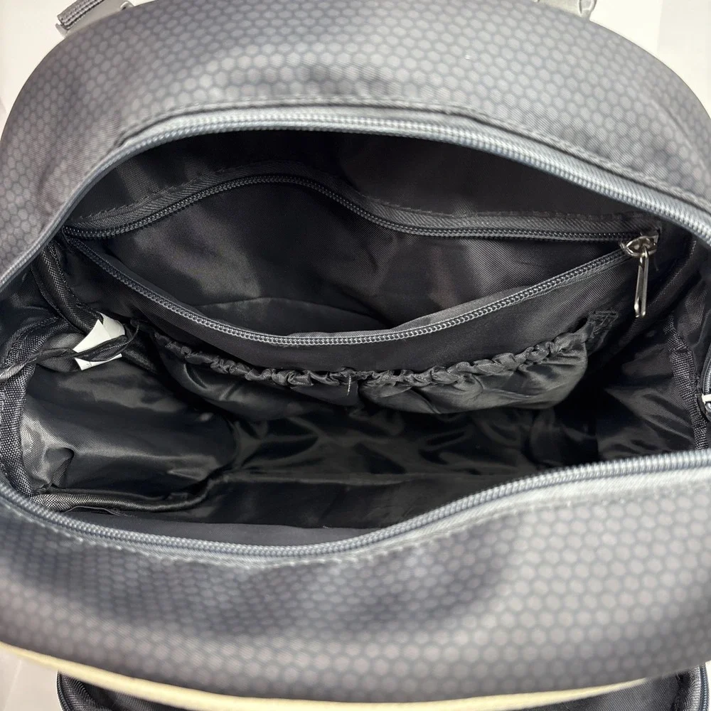 Willow & Woves Back Pack Changing Station Diaper Bag Dark Gray pre- Owned‎
